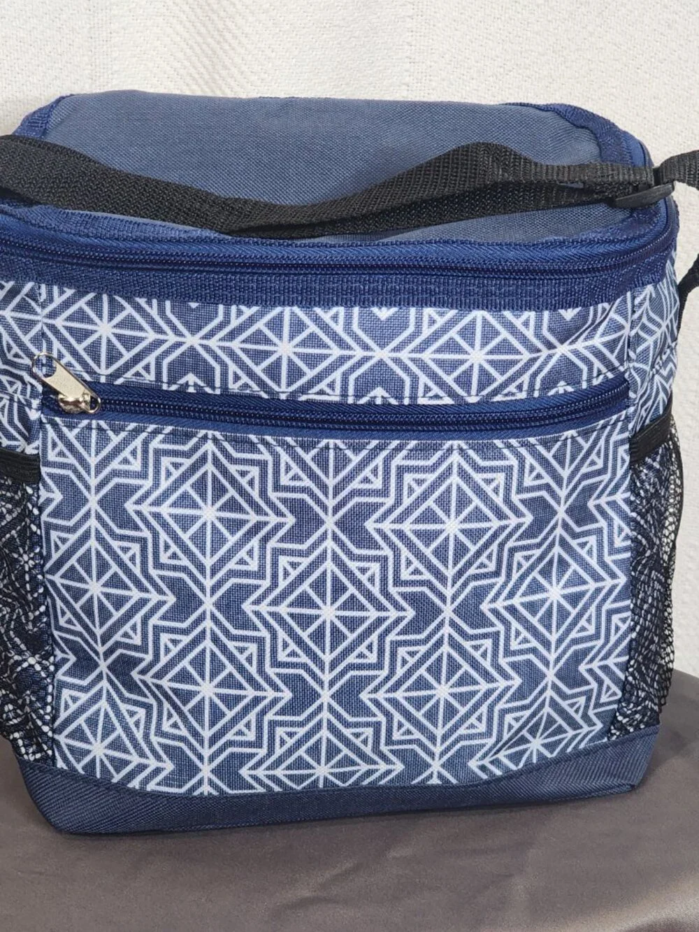 True Living Outdoors Blue White Triangle Pattern 12 Can Soft Side Carry Cooler